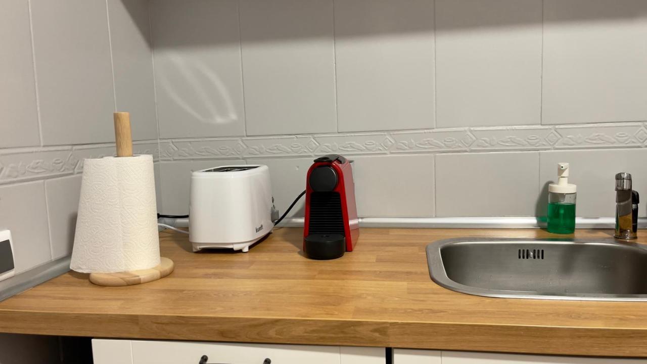 Apartamento T2 Com Terraco Grande Lejlighed Quarteira Eksteriør billede